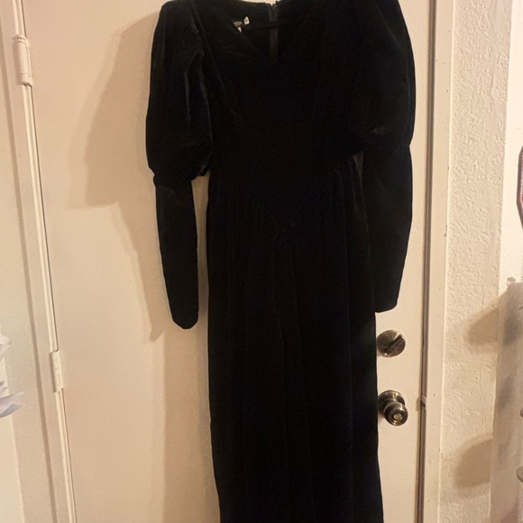 J. Peterman Classic Black Long Sleeve Dress - Picture 5 of 7